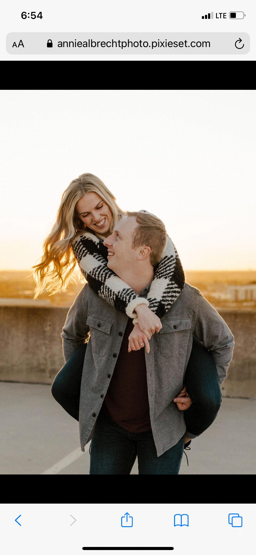 Engagement photo session 📷