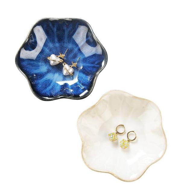 2PCS Lotus Leaf Shape Ring Holder Dish, Small Key Bowl, Ceramic Trinket Tray Jewelry Dish Organizing Necklace Earrings for Mom Friend Sister, All Jewelries Are NOT Included.White+Deep Blue.