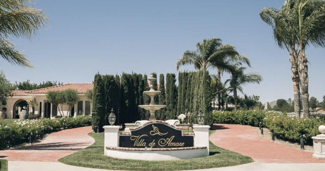 The Wedding Website of Erin Williams and Kai Higgins