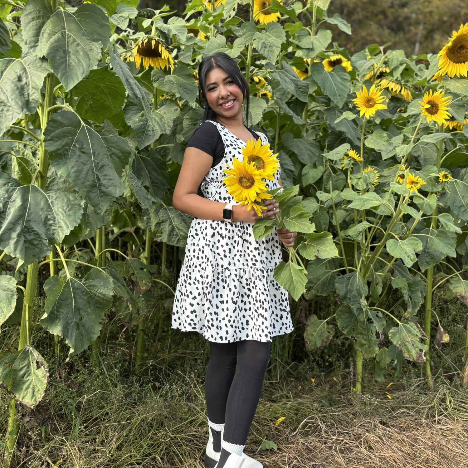He took me to the most beautiful sunflower field 🌻
