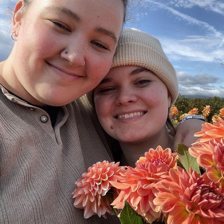 fall apple and flower picking on mt. hood, 2023
