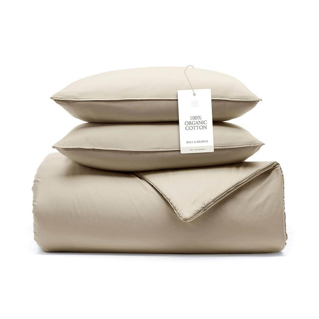 BOLL & BRANCH Signature Comforter Set - King/Cal King, Sand - Duvet Insert and Cover in One Layer - Luxury Organic Cotton, Down Alternative, Hypoallergenic, All-Season - 1 Comforter and 2 Shams