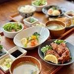 Raisu - Food