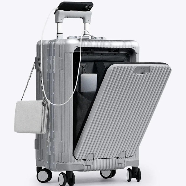 Carry-On: All-in-One Silver