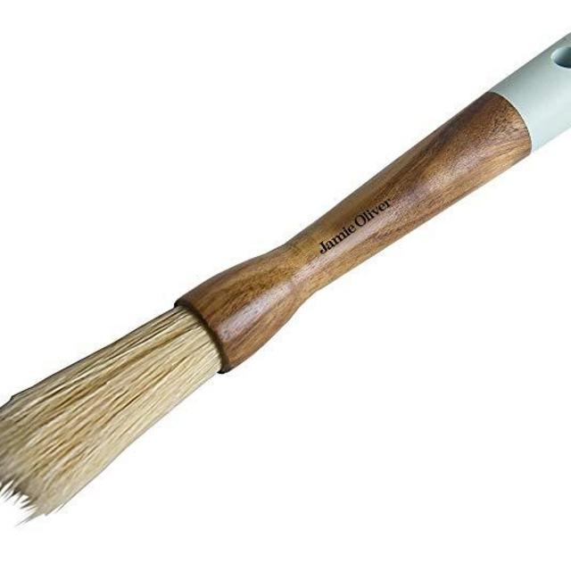 Jamie Oliver Pastry Brush, Wooden Handle with Hook and Natural Bristles, Round