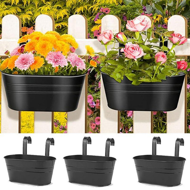 GYATSOCYG 10.6" Oval Iron Hanging Flower Pots - Rust-Resistant Metal Planters with Detachable Hooks for Garden, Yard & Home Decor (Black，3 PCS)