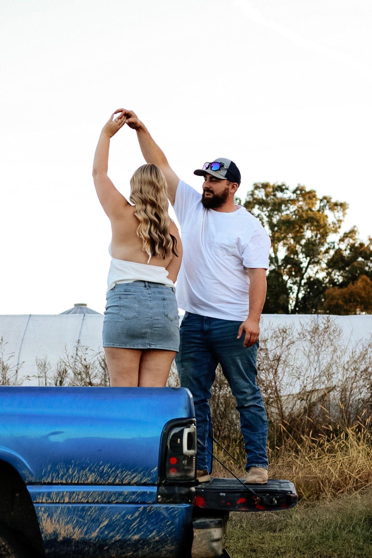 The Wedding Website of Brandon wallace and Hannah smith