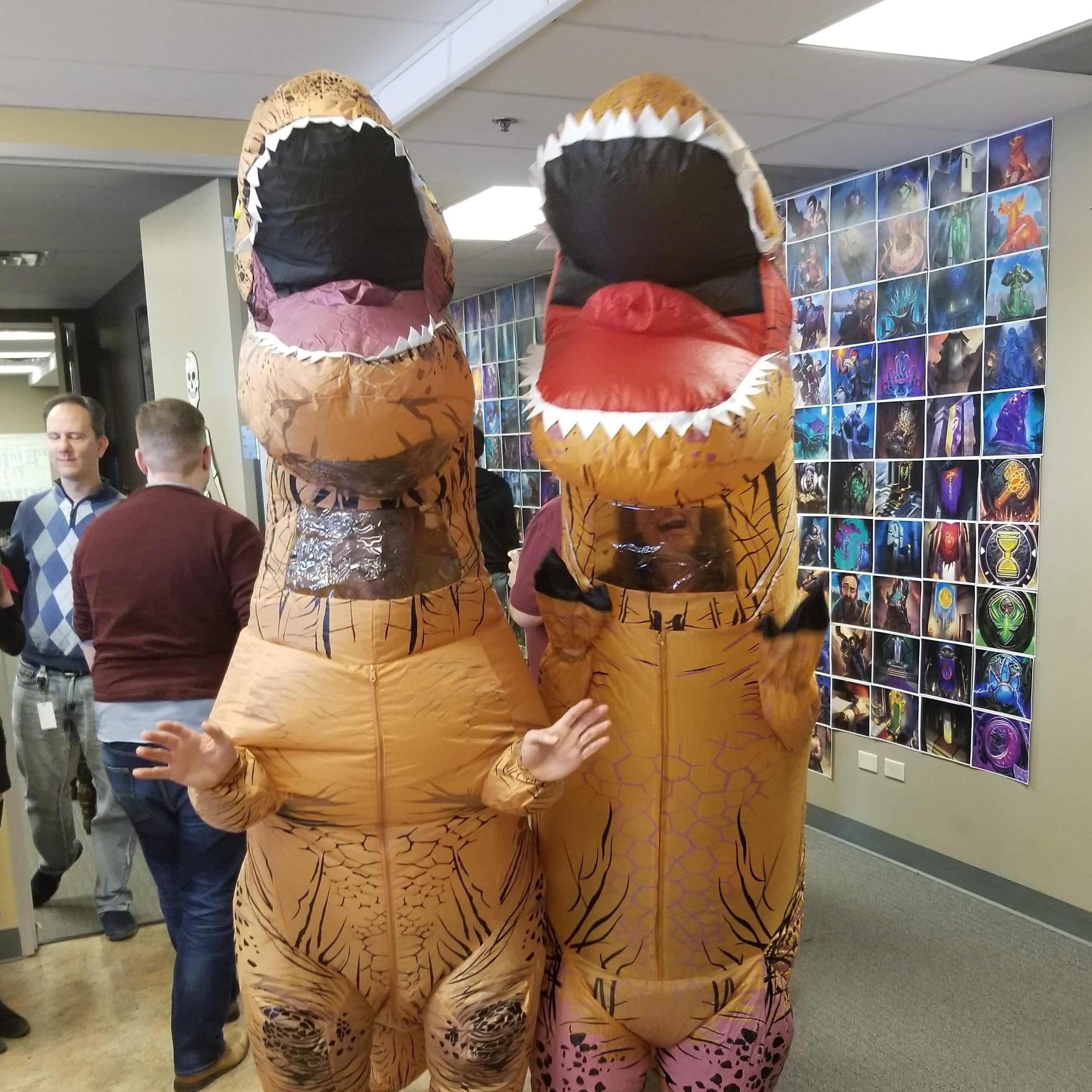 Just 2 T-Rexes being T-Rexes.