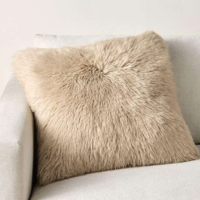 Alpine Luxe Faux Fur Pillow Cover, Ivory, 20"