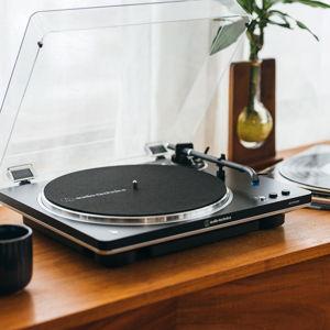 Audio-Technica AT-LP60X-BK Fully Automatic Belt-Drive