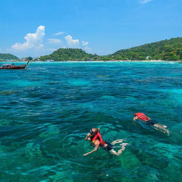 Scuba Diving in Koh Phi Phi