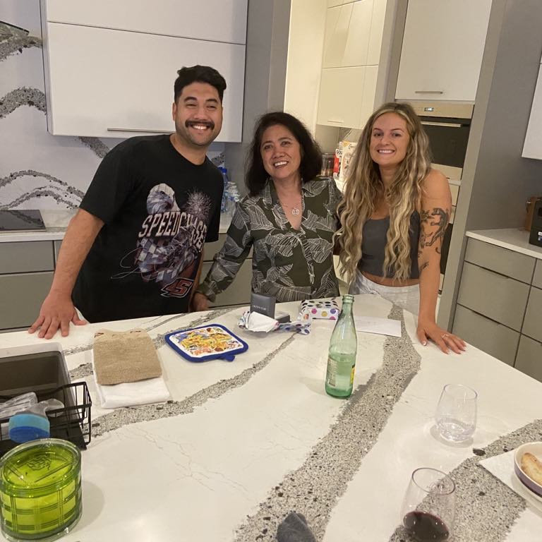 Sarah meets William’s mom for the first time