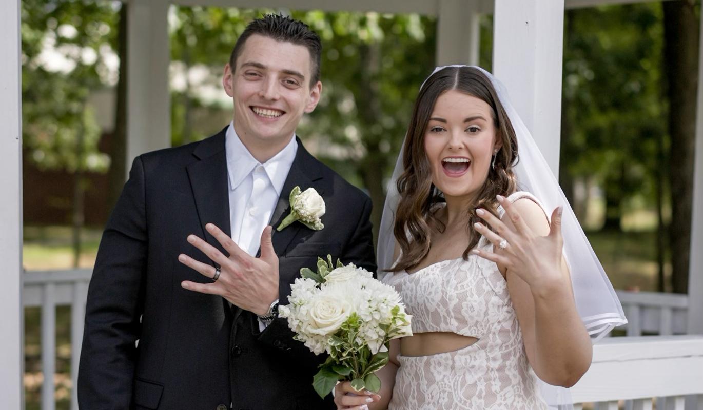 The Wedding Website of Jenny Lewis and Brian Leight