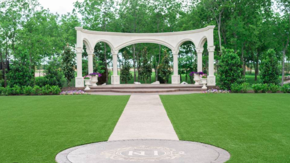 The Wedding Website of Erin Pfeiffer and Westin Ford