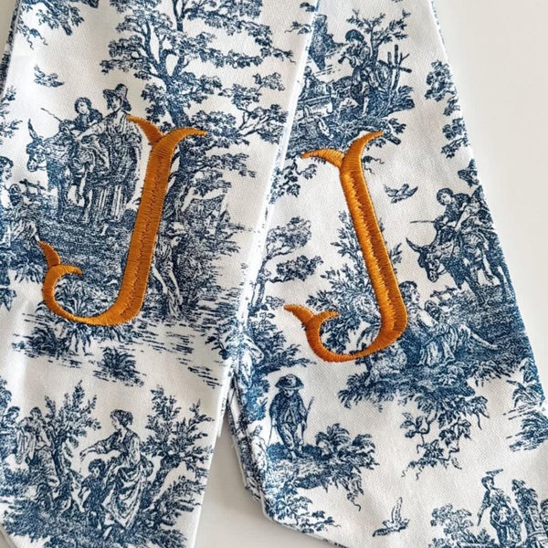 Blue Toile Wreath Sash