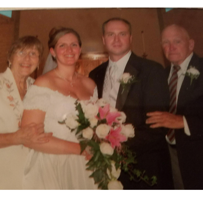 Melissa and Brian Siska, married on July 28, 2007. Melissa is my cousin who also wore the dress I will be wearing on my wedding day! Also pictured: Grandma Barbara and Grandpa Vinnie McCarthy.