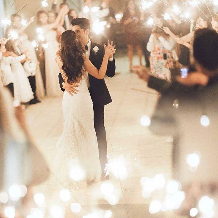 The Wedding Website of linda addario and mitch grossman