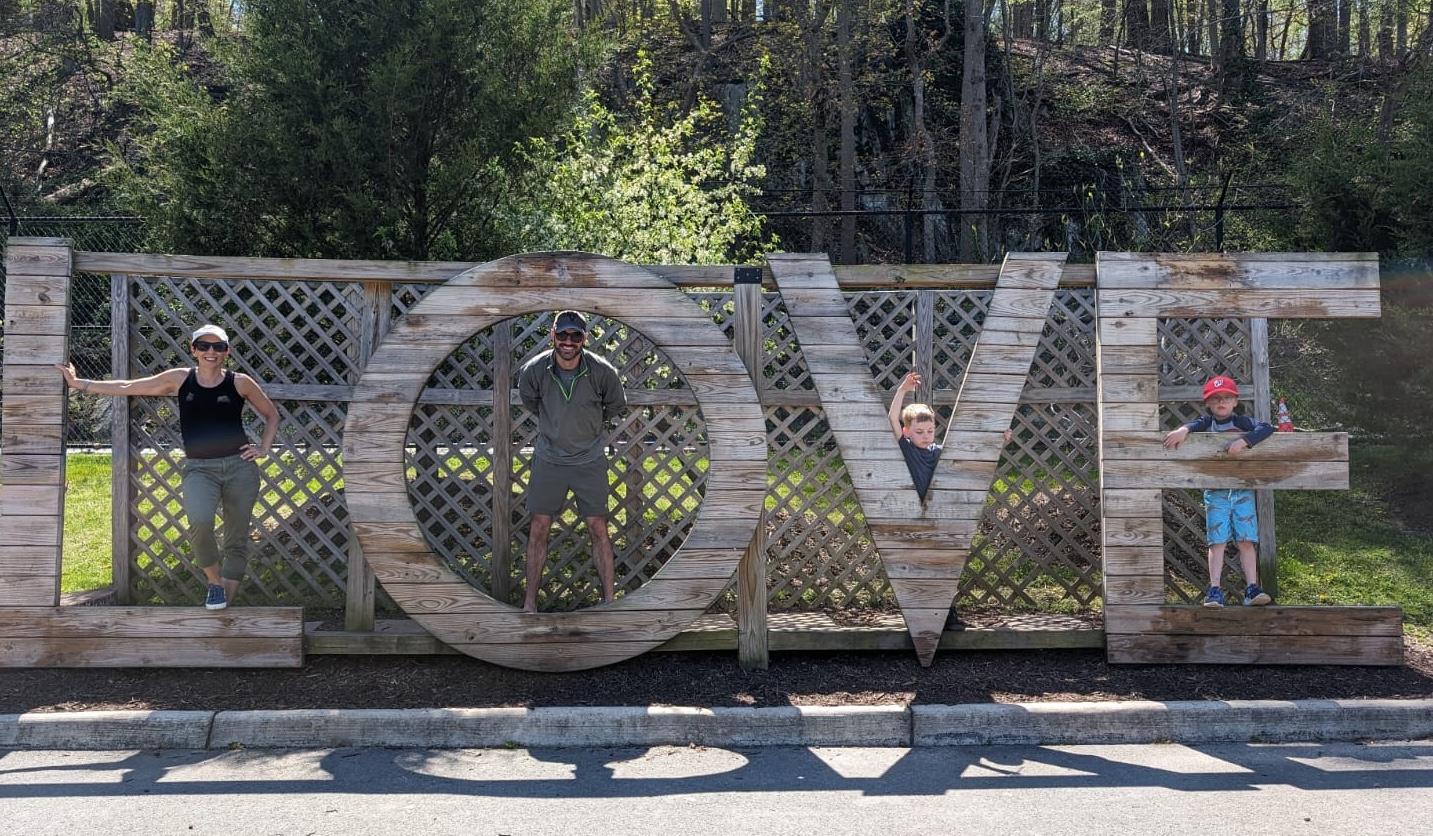 The Wedding Website of Camila Rojas and Scott Weinrich