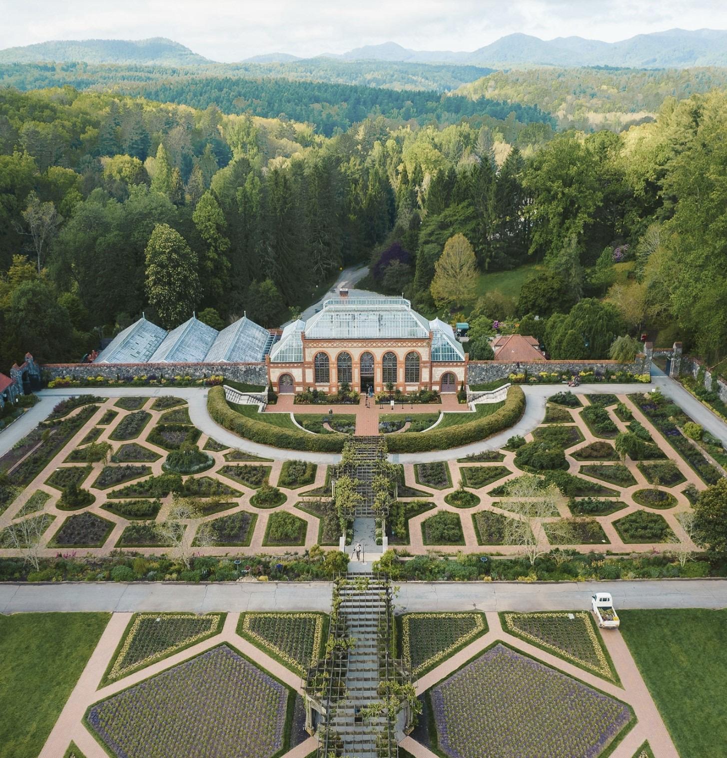 The Wedding Website of Gabriella Bermudez and Matthew Shaban