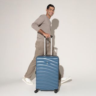 Maxlite Air V2 Medium Check-in Expandable Hardside Spinner