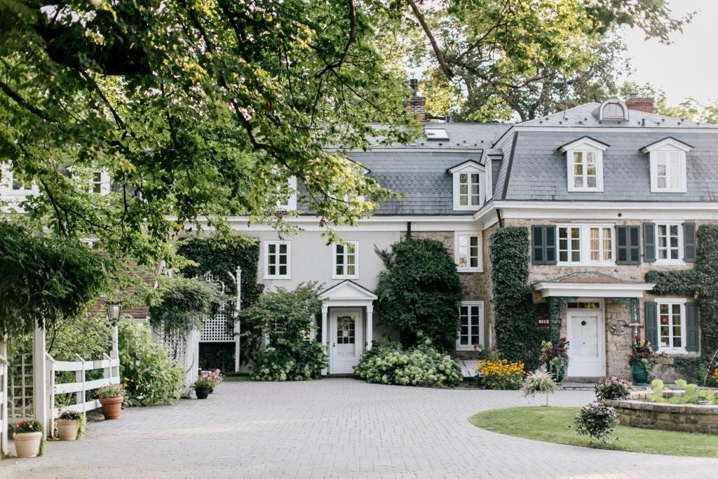 The Wedding Website of Crystal Applequist and Alex Reeder