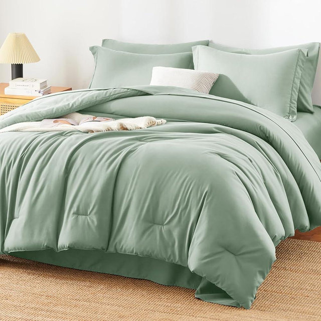 HIMEET King Size Comforter Set - 7 Pieces Bed in a Bag King, Luxury Comforter Set with Sheets for All Season, Bed Set with Comforter, Flat Sheet, Fitted Sheet, Pillowcases & Shams, Sage Green