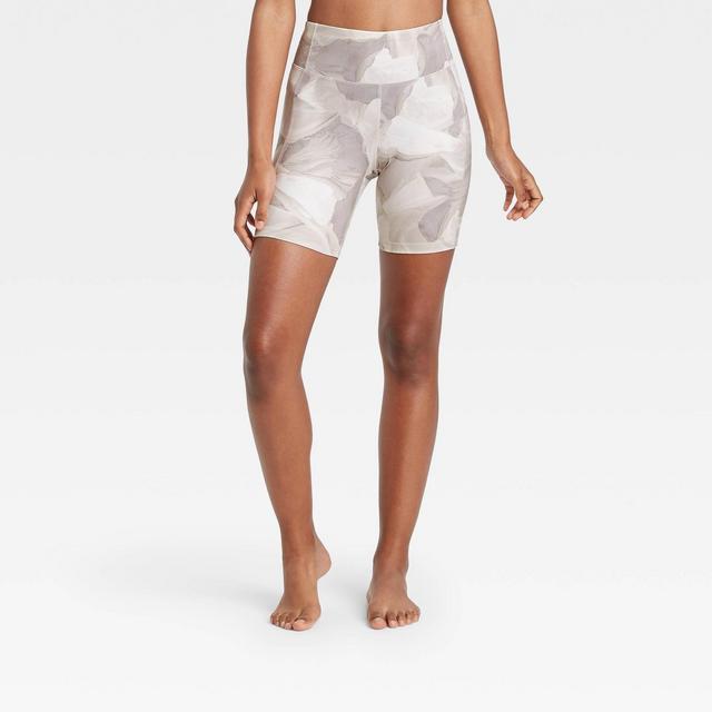 Women's Contour Power Waist High-Rise Shorts 7" - All in Motion™ Fresh White M