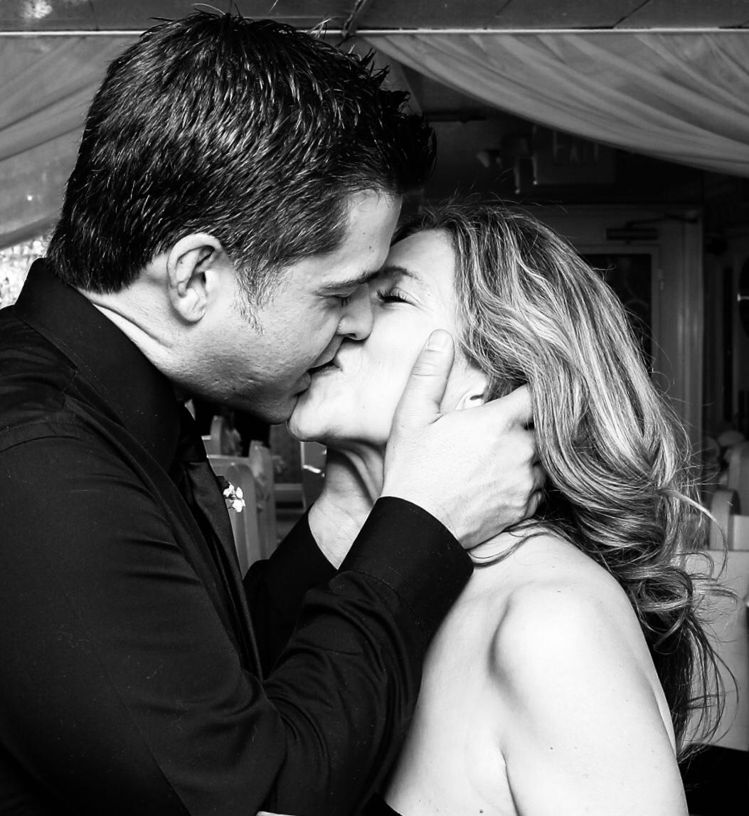 The Wedding Website of Leonor Vazquez and Frank Mora