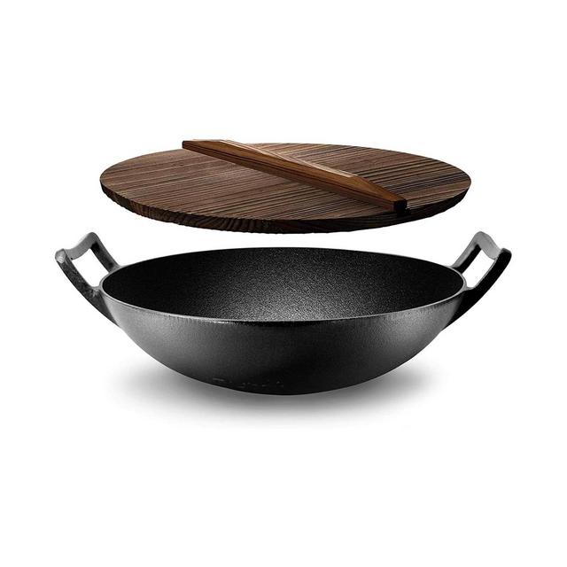 NutriChef 5.8-Quart Pre-Seasoned Cast Iron Wok with Wooden Lid NCCIWOK60 - Black