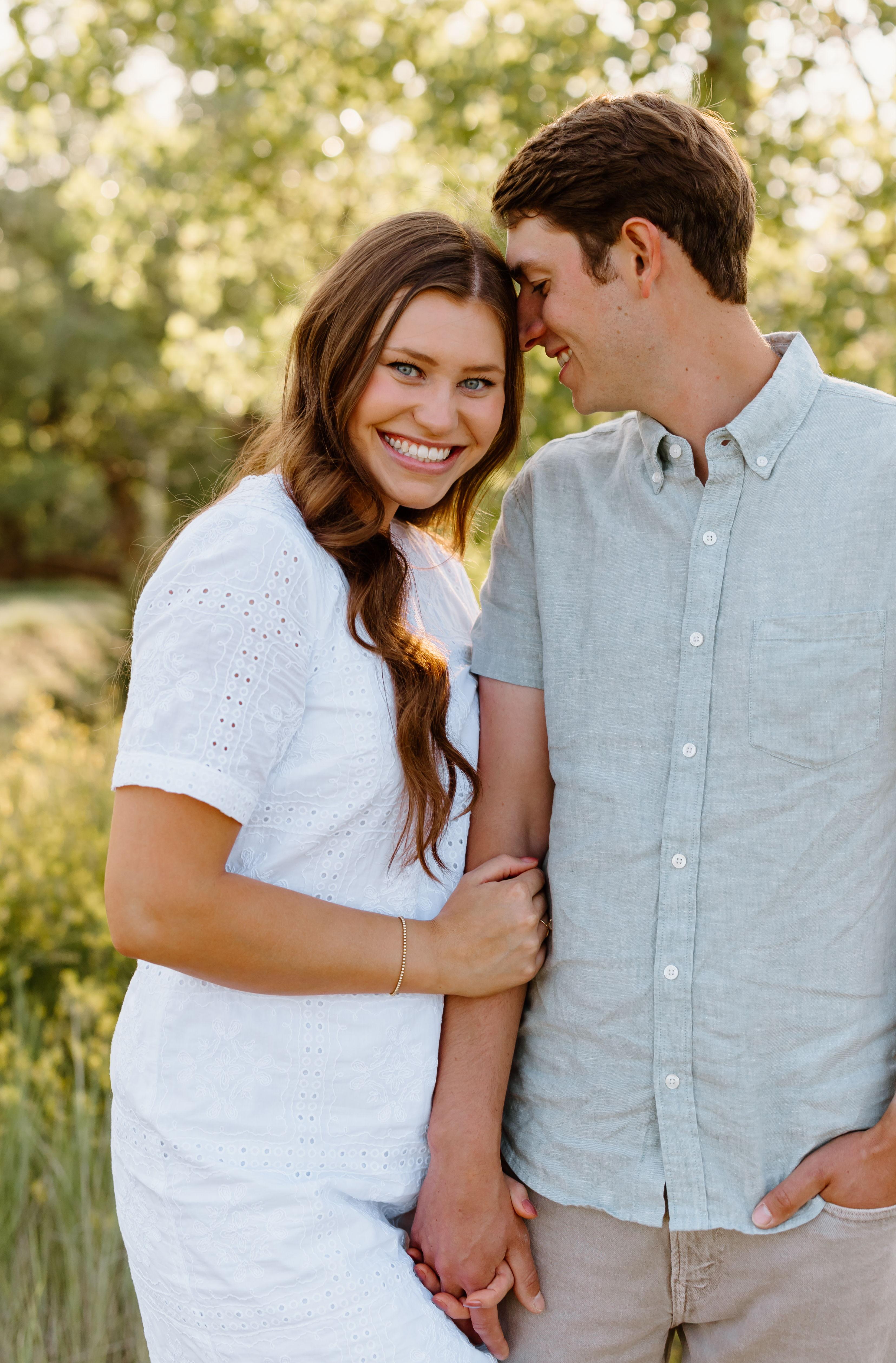 The Wedding Website of Hannah DeHoogh-Kliewer and Christian Headrick