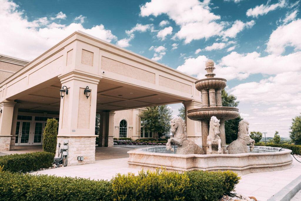 The Wedding Website of Jonathan Campos and Raquel Estrella