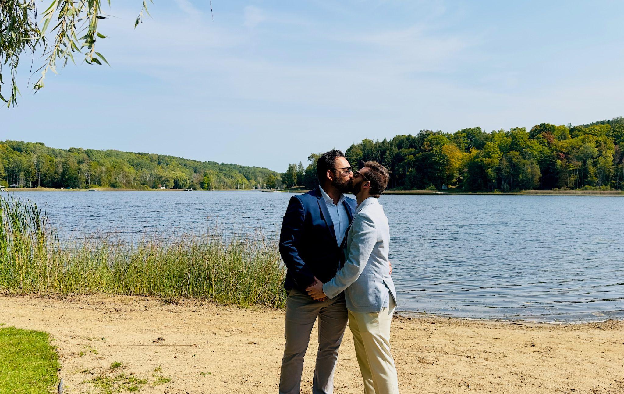 The Wedding Website of Santiago Falconi and Michael Thorsen