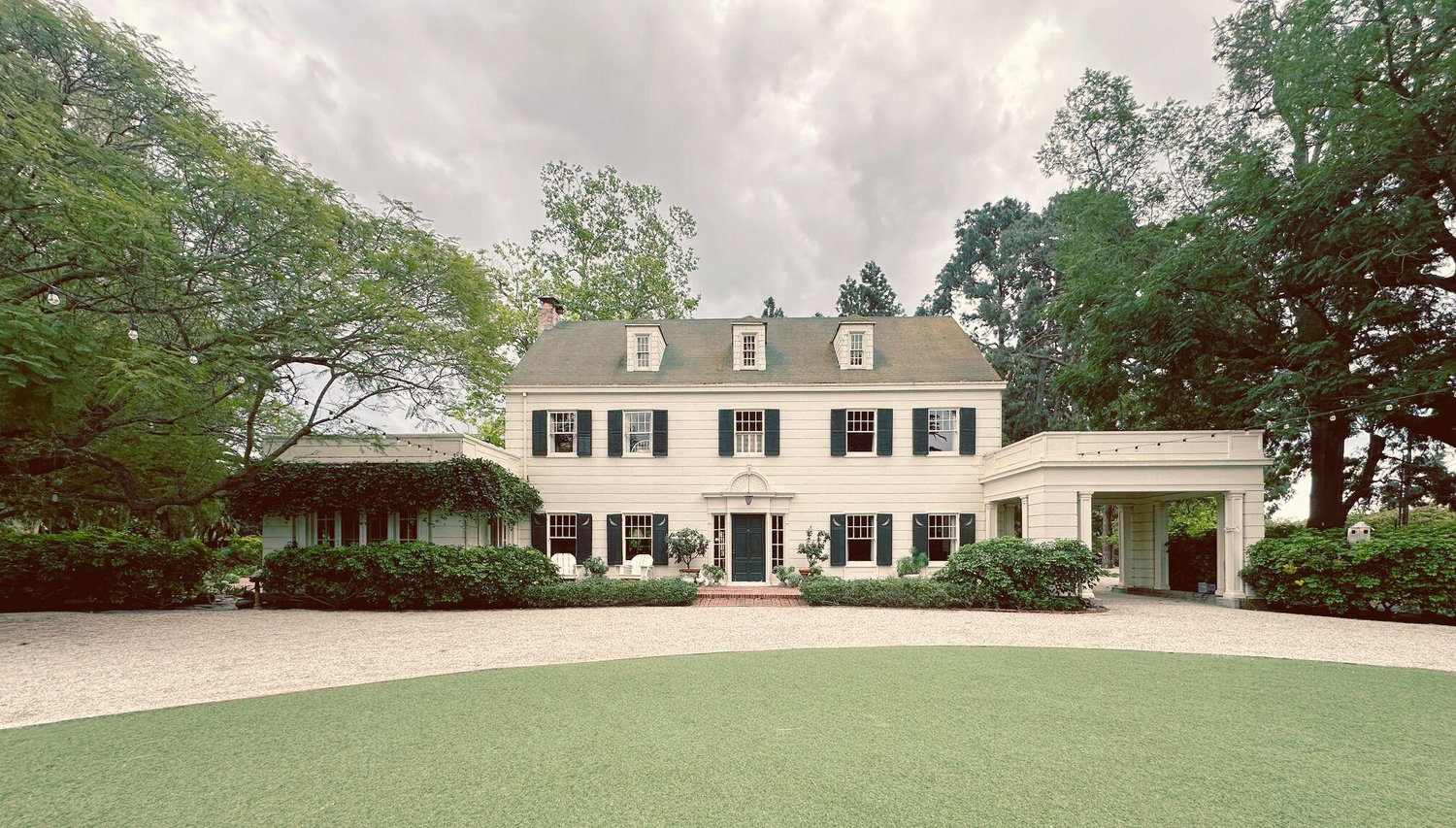 The Wedding Website of Michelle Condreay and Trevor Edwards
