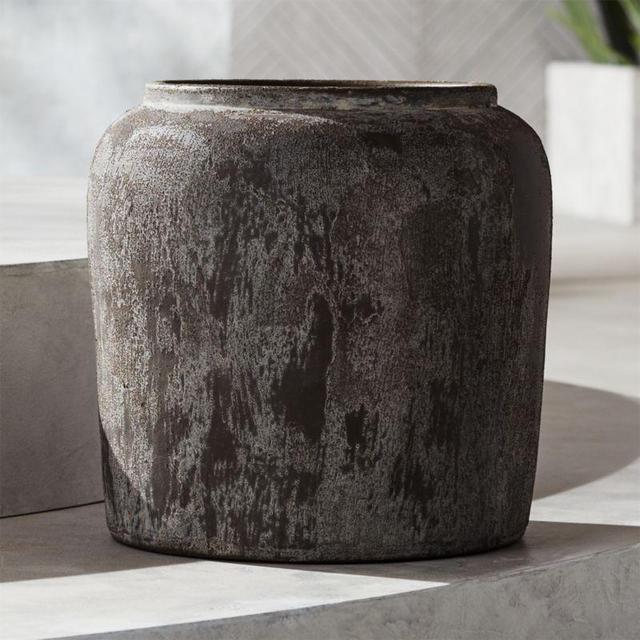 Roma Round Terracotta Planter Large