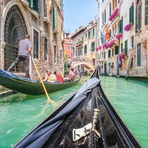 Venice Gondola Tour