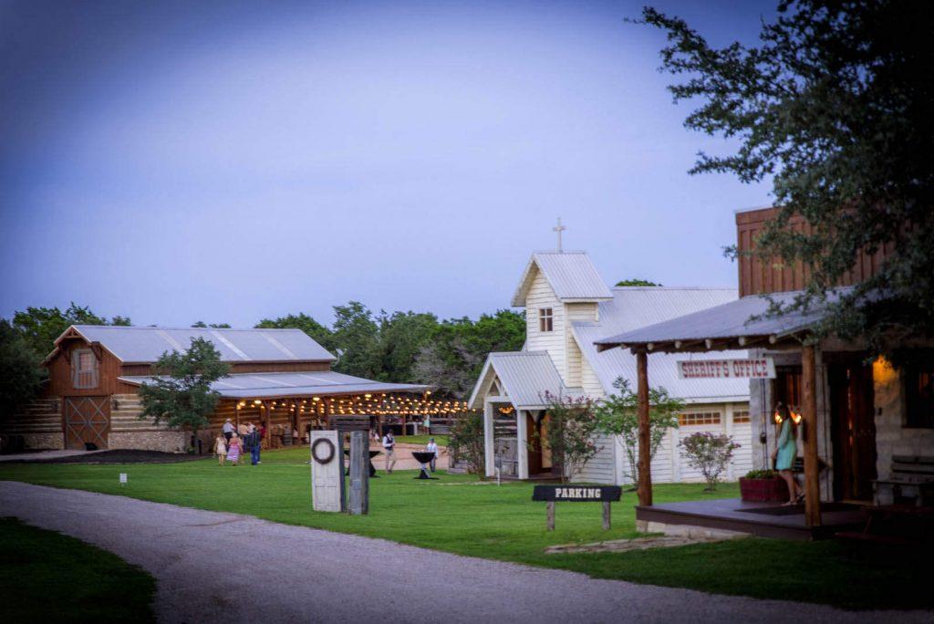 The Wedding Website of Chelsea Battaglia and Colby Pyron