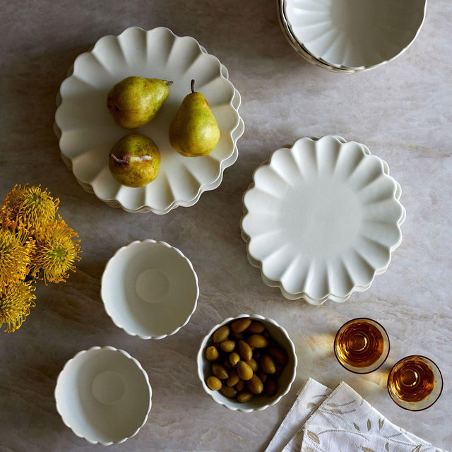 Lemieux Et Cie Dhalia 16 Piece Dinnerware Set, Service for 4