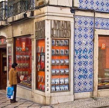 Buy a book from the world’s oldest bookstore - Livraria Bertrand!