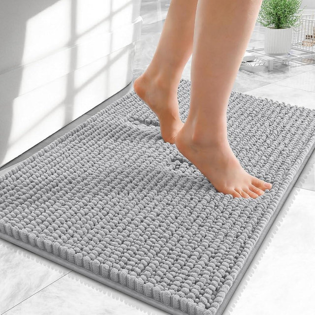 OLANLY Thick Small Bathroom Rugs 24x16, Extra Soft Absorbent Chenille Bath Rugs, Rubber Backing, Machine Wash Dry, Bath Mats for Bathroom Floor, Tub and Shower, Home Decor Accessories, Light Grey