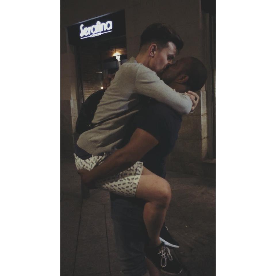 EN: He said yes! ES: El dijo que si