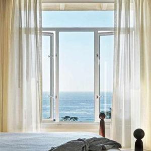 Honeymoon Hotel