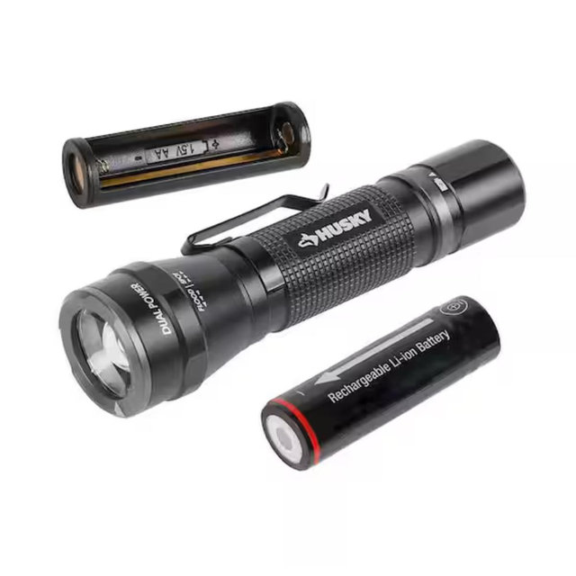 Husky 500-Lumens Dual Power Focusing Aluminum Flashlight 91309