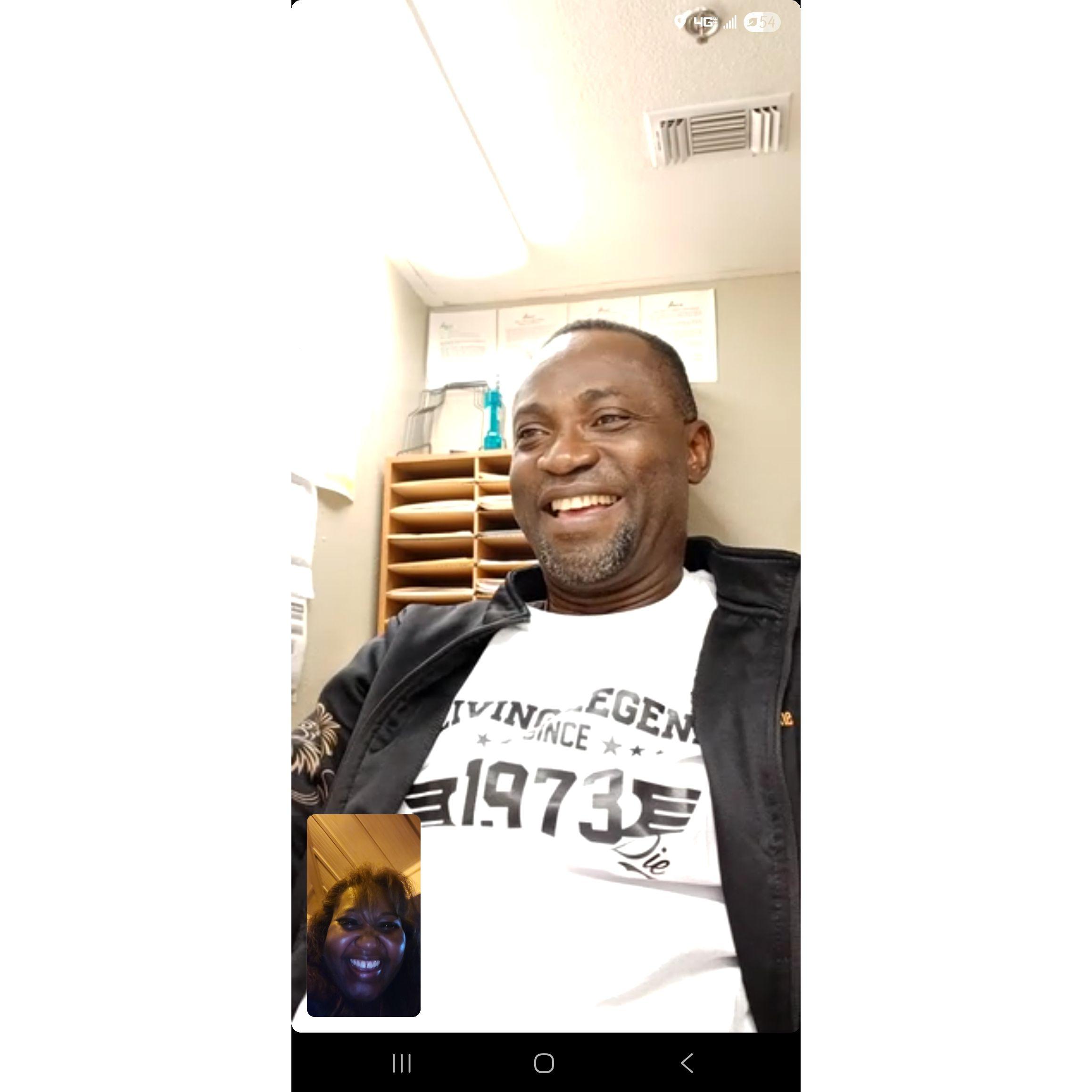 A video chat to meet LaKeSha's LARGE extended family.