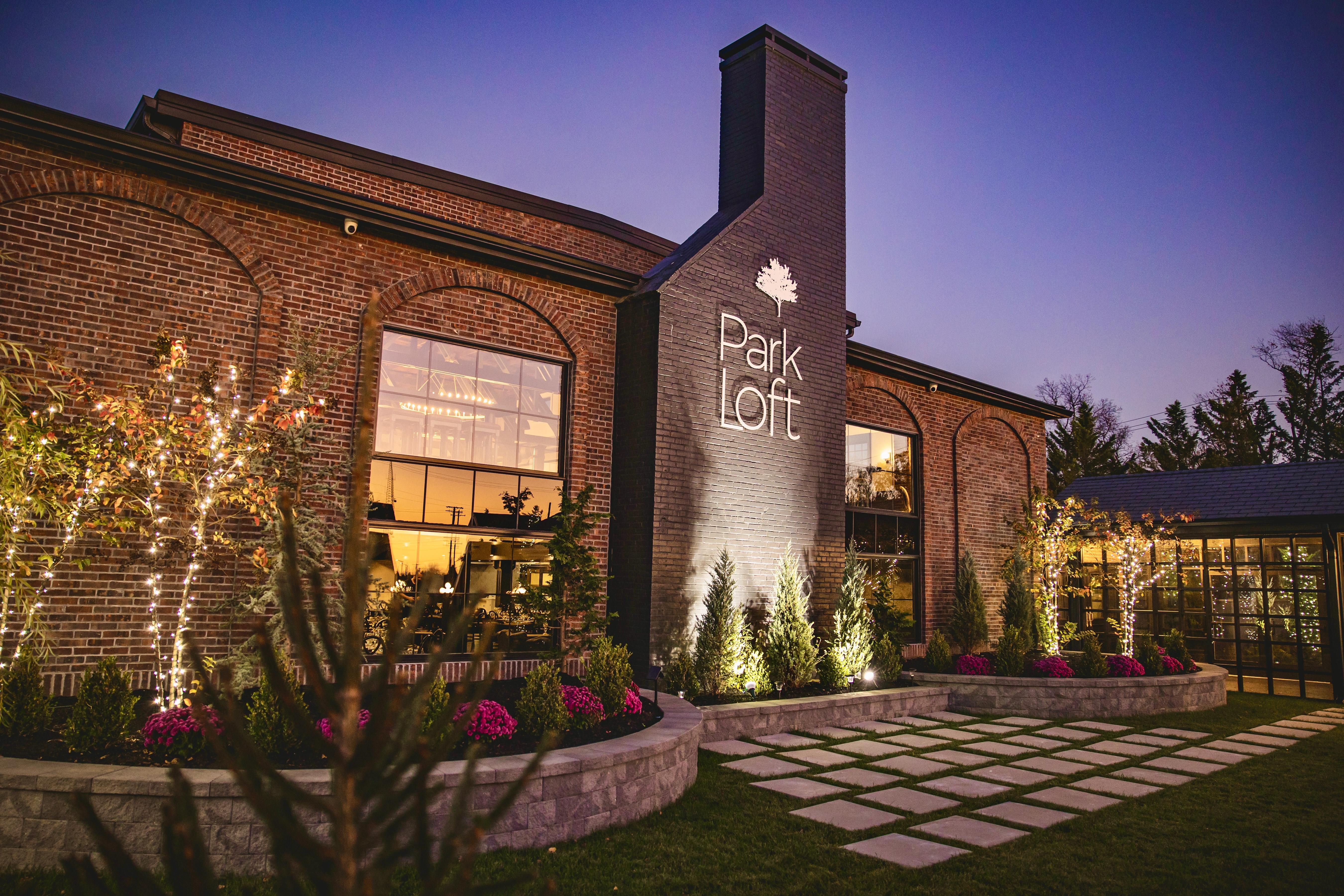 The Wedding Website of Dayna Enalls and Max Tyndell