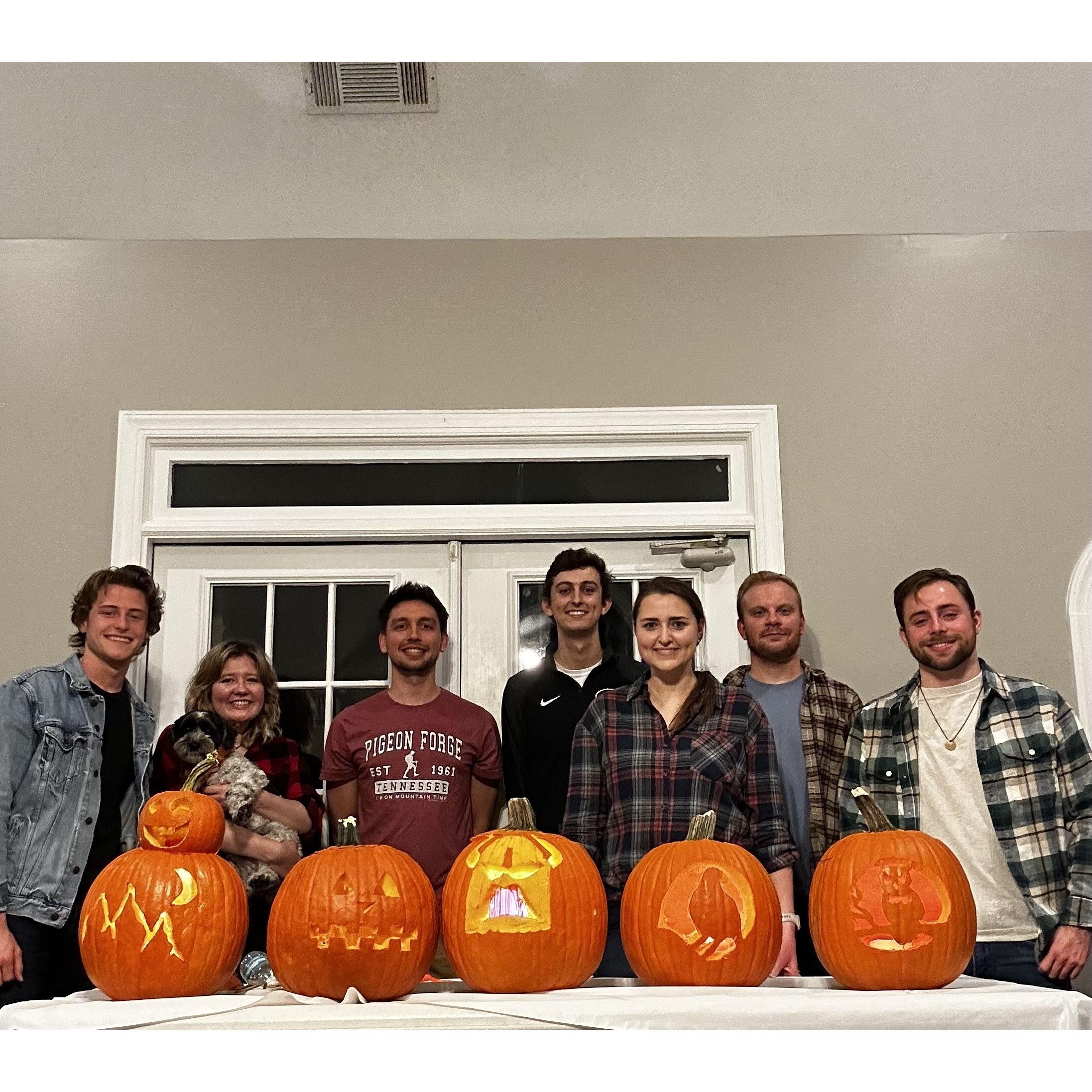 2023 pumpkin carving with friends