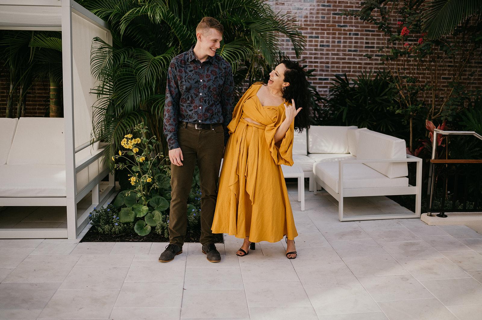 The Wedding Website of Lindsay Lloveras and Christian Yensen