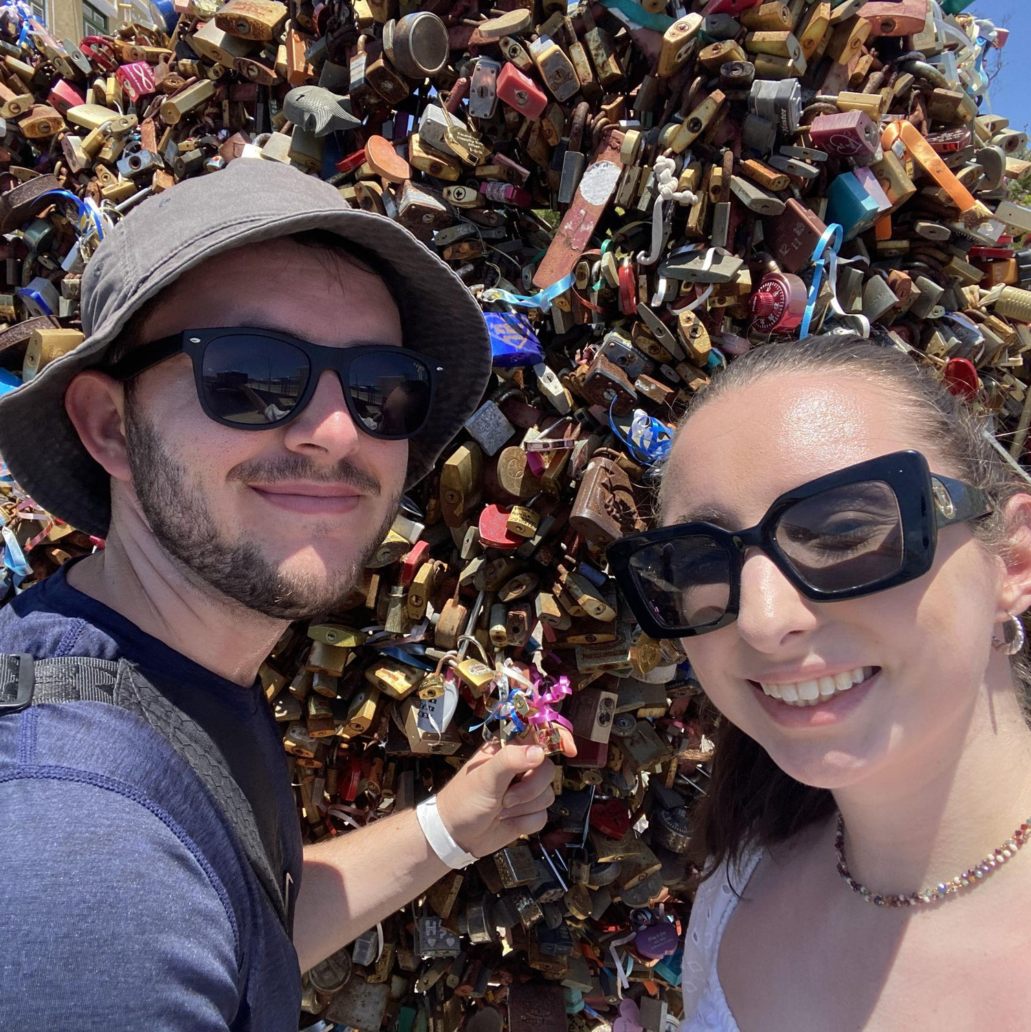 2023
Added a lock to the Punda Love Hearts in Aruba!