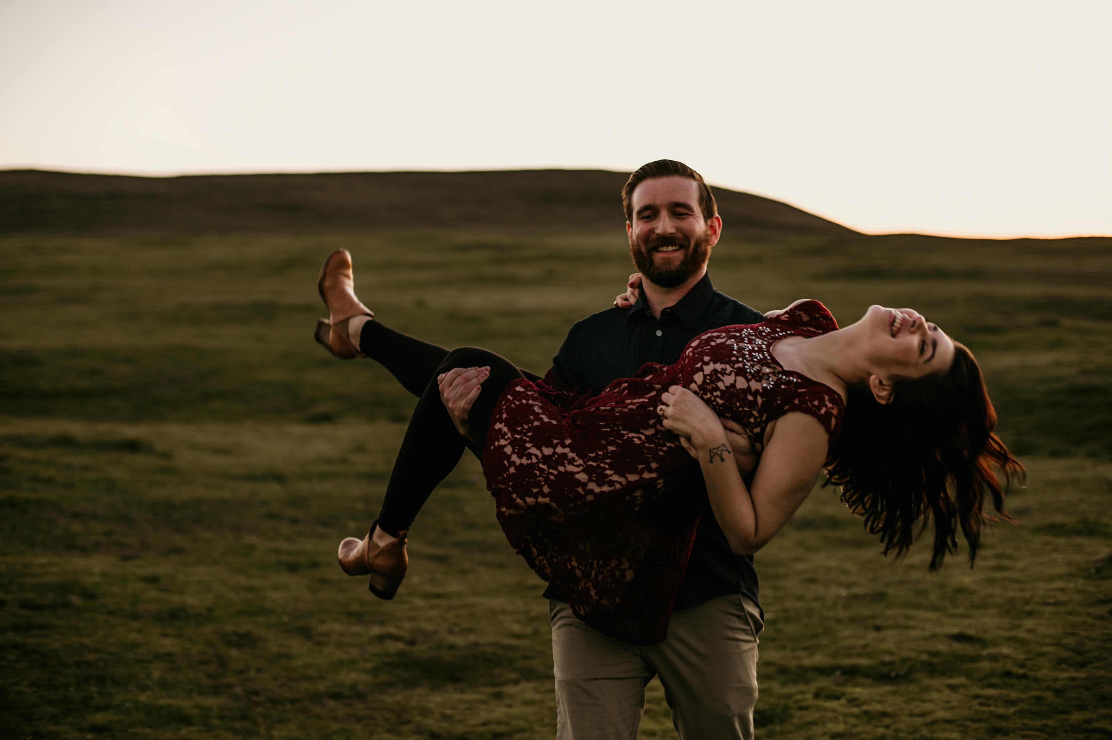 The Wedding Website of Linsey Whitley and V G