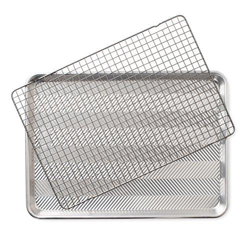  Nordic Ware 3 Piece Baker's Delight Set, 1 Pack, Aluminum and  43343 Oven Safe Nonstick Baking & Cooling Grid (1/2 Sheet), One Size, Steel  : Home & Kitchen