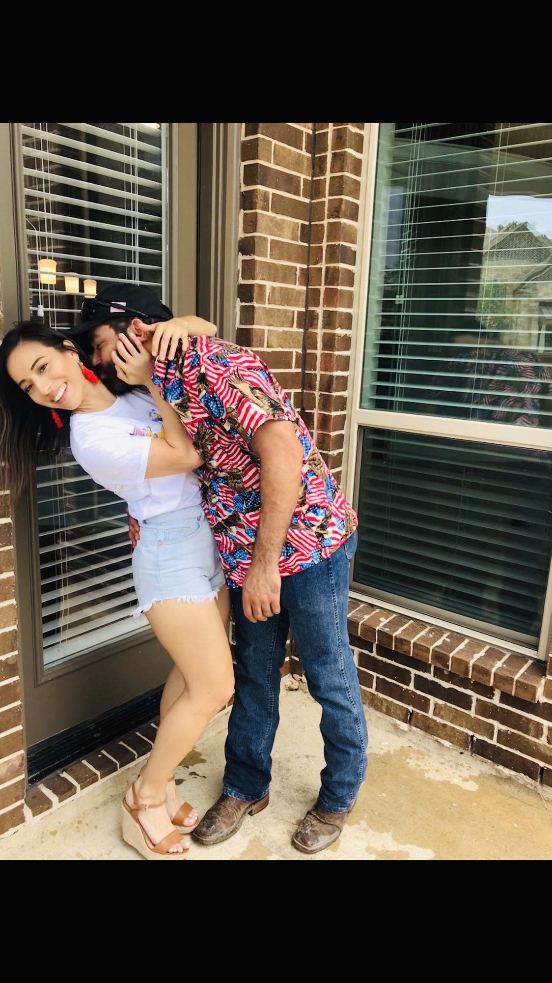 Mike loves kissing on Jannel.